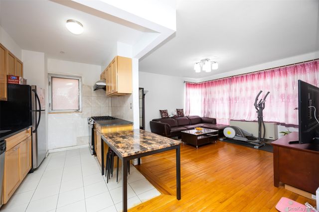 7128 163rd Street 2A, Fresh Meadows, NY 11365