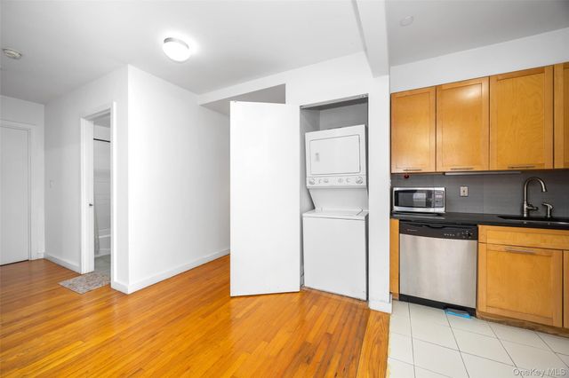 7128 163rd Street 2A, Fresh Meadows, NY 11365
