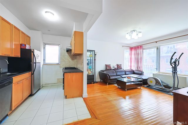 7128 163rd Street 2A, Fresh Meadows, NY 11365