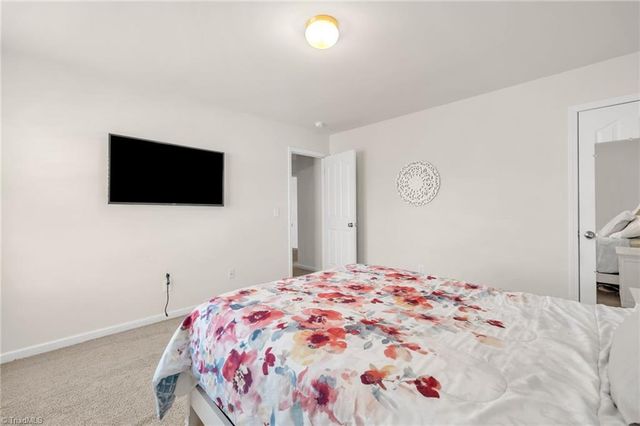 1372 Waverly Street, Winston-salem, NC 27127