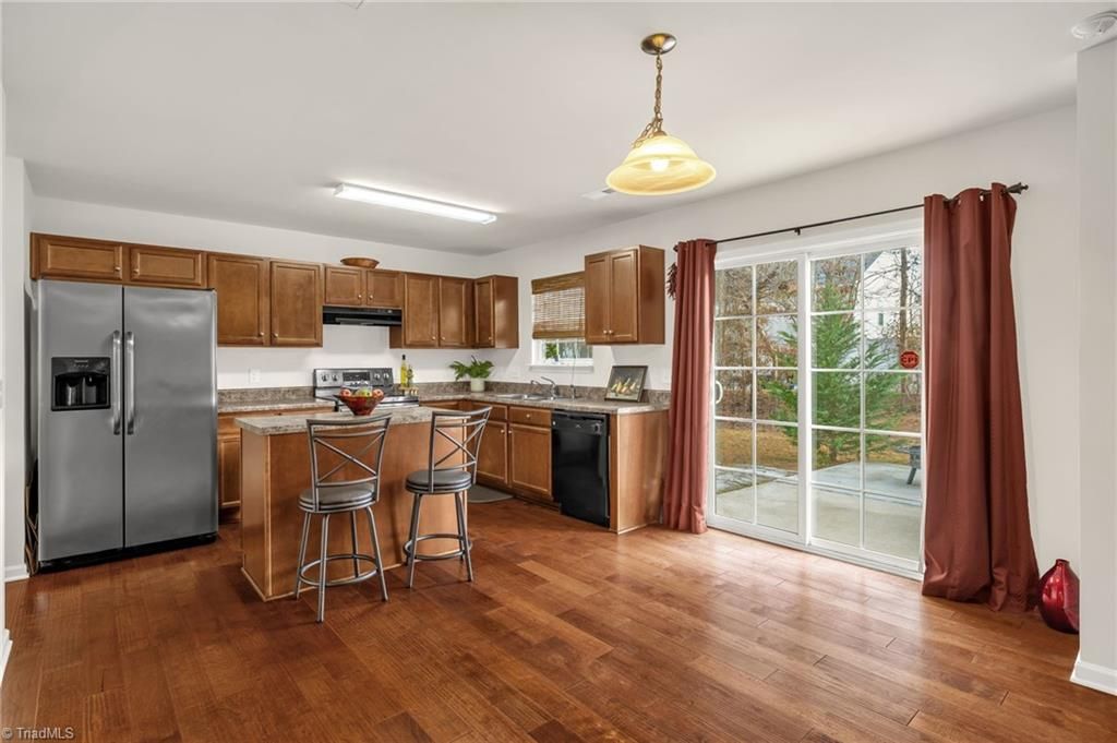 1372 Waverly Street, Winston-salem, NC 27127