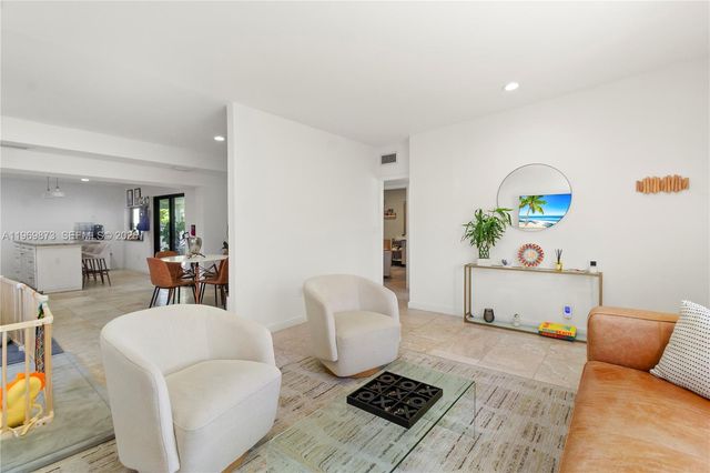 6315 SW 42nd St, South Miami, FL 33155