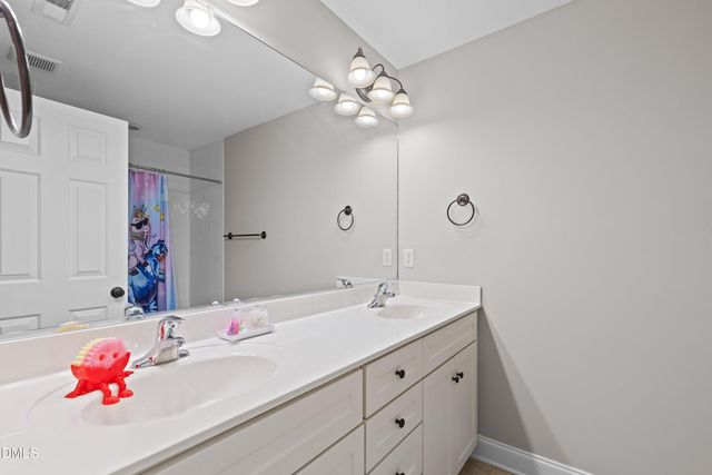 136 Mantle Drive, Clayton, NC 27527