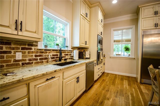 12155 Finnell Cutoff, Northport, AL 35475