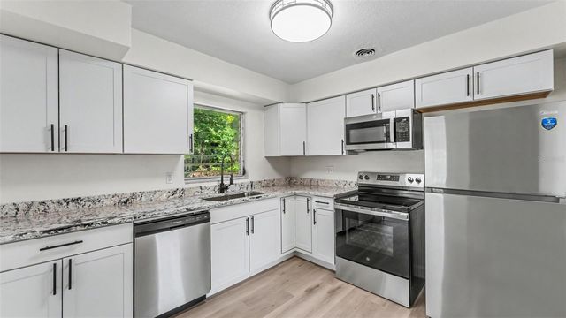 1725 31ST STREET NW, Winter Haven, FL 33881