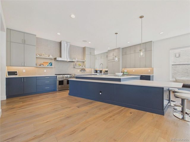 7437 Skygazer St, Castle Pines, CO 80108