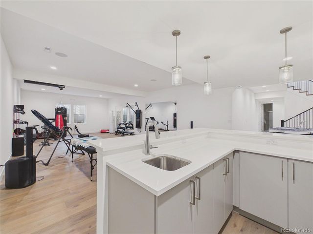 7437 Skygazer St, Castle Pines, CO 80108