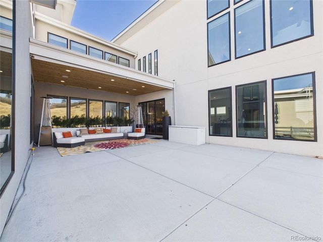 7437 Skygazer St, Castle Pines, CO 80108