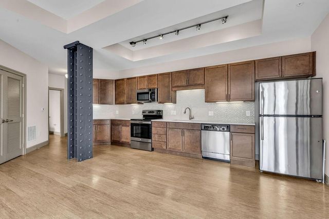 51 N High Street, 302, Columbus, OH 43215