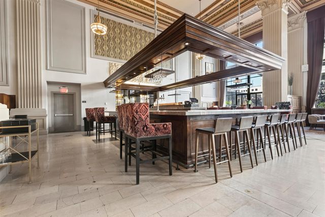 51 N High Street, 302, Columbus, OH 43215