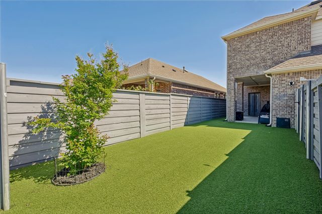 1645 Blakely Place, Little Elm, TX 76227