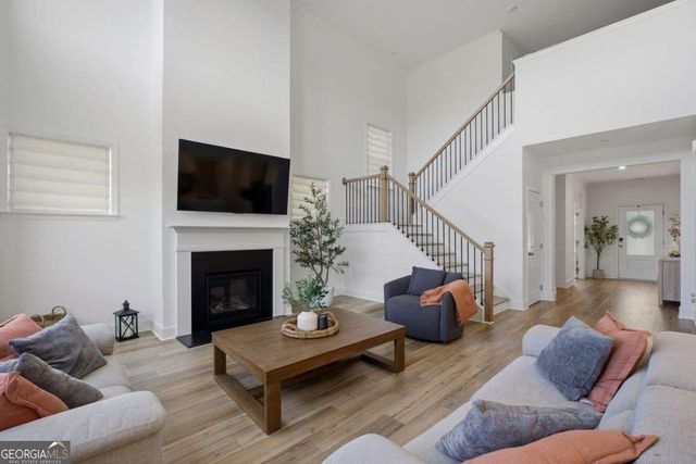 110 Meadow View Loop, Dallas, GA 30132
