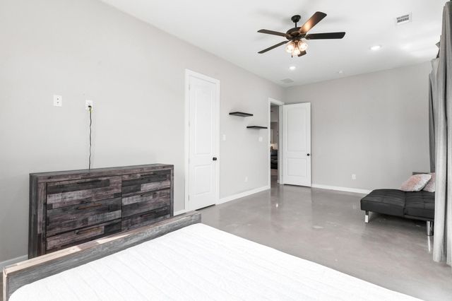 856 Yowell Hill Road, Whitewright, TX 75491
