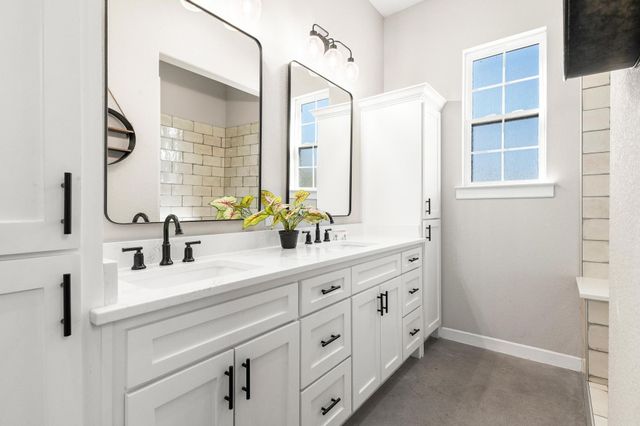 856 Yowell Hill Road, Whitewright, TX 75491
