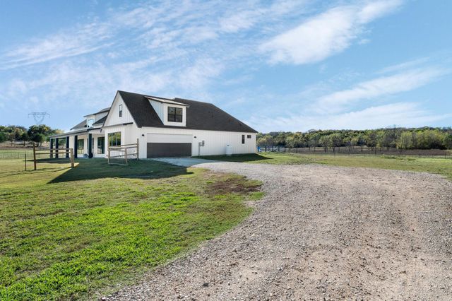 856 Yowell Hill Road, Whitewright, TX 75491