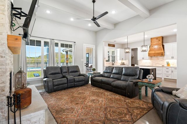 856 Yowell Hill Road, Whitewright, TX 75491