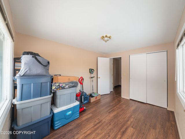 221 Creekside Street, Anchorage, AK 99504