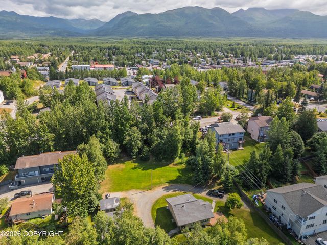 221 Creekside Street, Anchorage, AK 99504