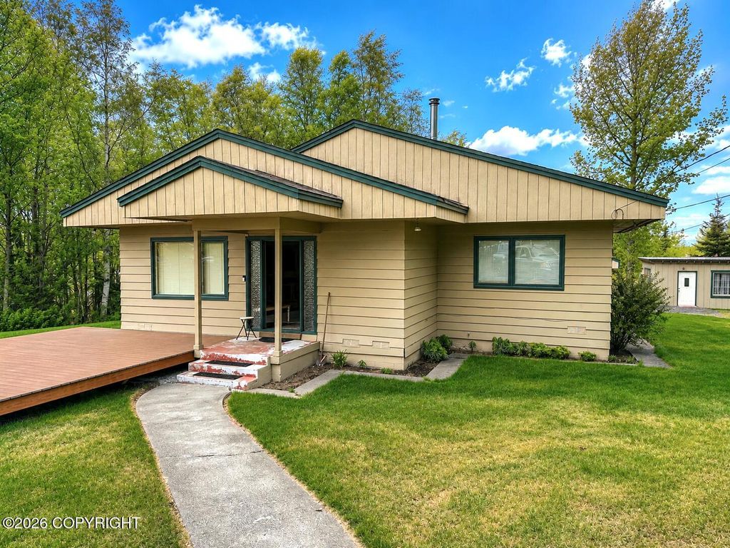 221 Creekside Street, Anchorage, AK 99504