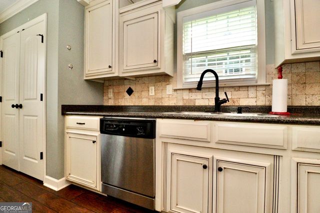 4113 Bright Creek, Hahira, GA 31632