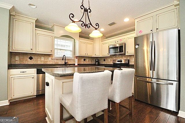 4113 Bright Creek, Hahira, GA 31632