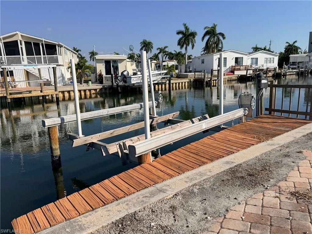 56 Doubloon WAY, FORT MYERS BEACH, FL 33931 — photo 4