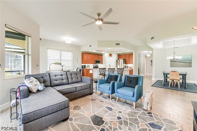 9318 Aviano DR 102, Fort Myers, FL 33913