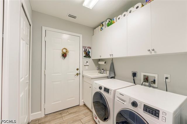 9318 Aviano DR 102, Fort Myers, FL 33913