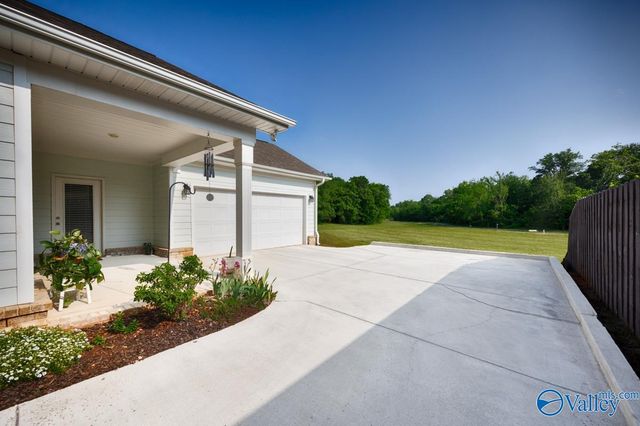 1177 Towne Creek Place NW, Huntsville, AL 35806