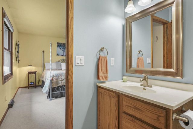 4225 Brown Lane, Madison, WI 53704