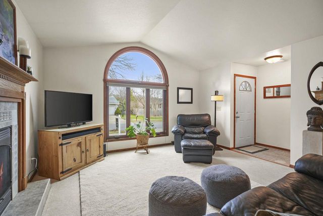 4225 Brown Lane, Madison, WI 53704