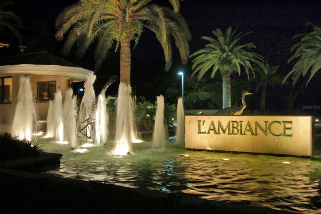 435 L AMBIANCE DRIVE J704, Longboat Key, FL 34228