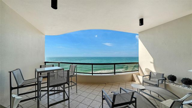 435 L AMBIANCE DRIVE J704, Longboat Key, FL 34228