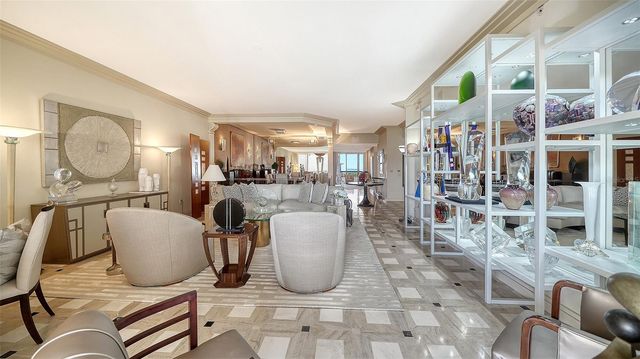 435 L AMBIANCE DRIVE J704, Longboat Key, FL 34228