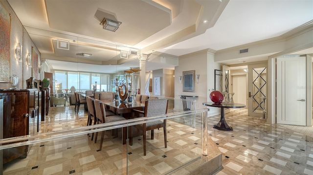 435 L AMBIANCE DRIVE J704, Longboat Key, FL 34228