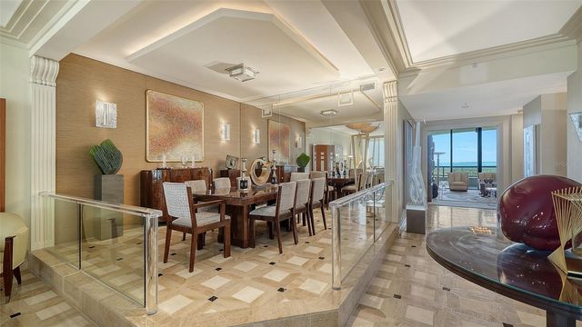435 L AMBIANCE DRIVE J704, Longboat Key, FL 34228