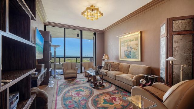 435 L AMBIANCE DRIVE J704, Longboat Key, FL 34228