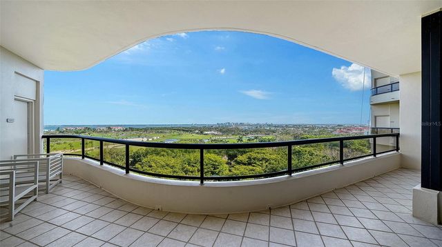 435 L AMBIANCE DRIVE J704, Longboat Key, FL 34228
