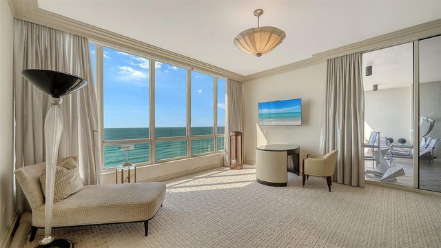 435 L AMBIANCE DRIVE J704, Longboat Key, FL 34228