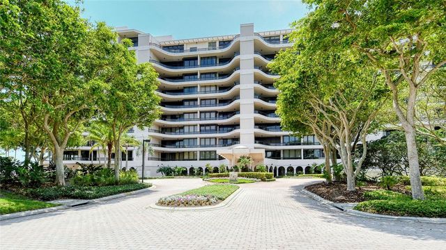 435 L AMBIANCE DRIVE J704, Longboat Key, FL 34228