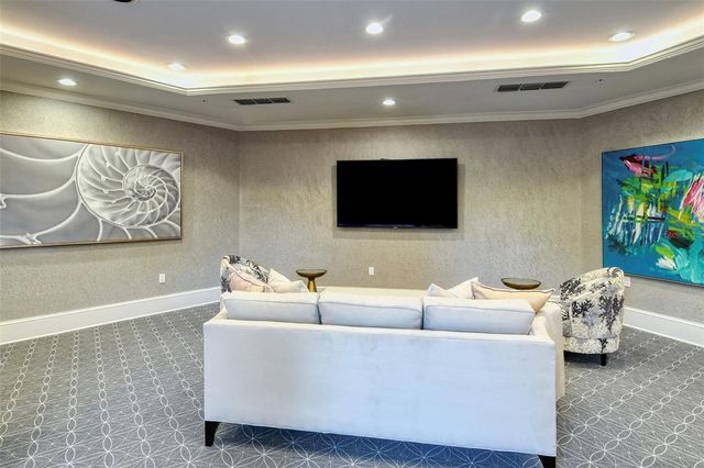 435 L AMBIANCE DRIVE J704, Longboat Key, FL 34228