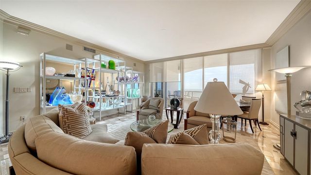 435 L AMBIANCE DRIVE J704, Longboat Key, FL 34228