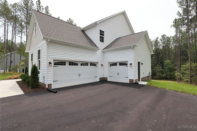 8518 McKibben Dr, Chesterfield, VA 23838