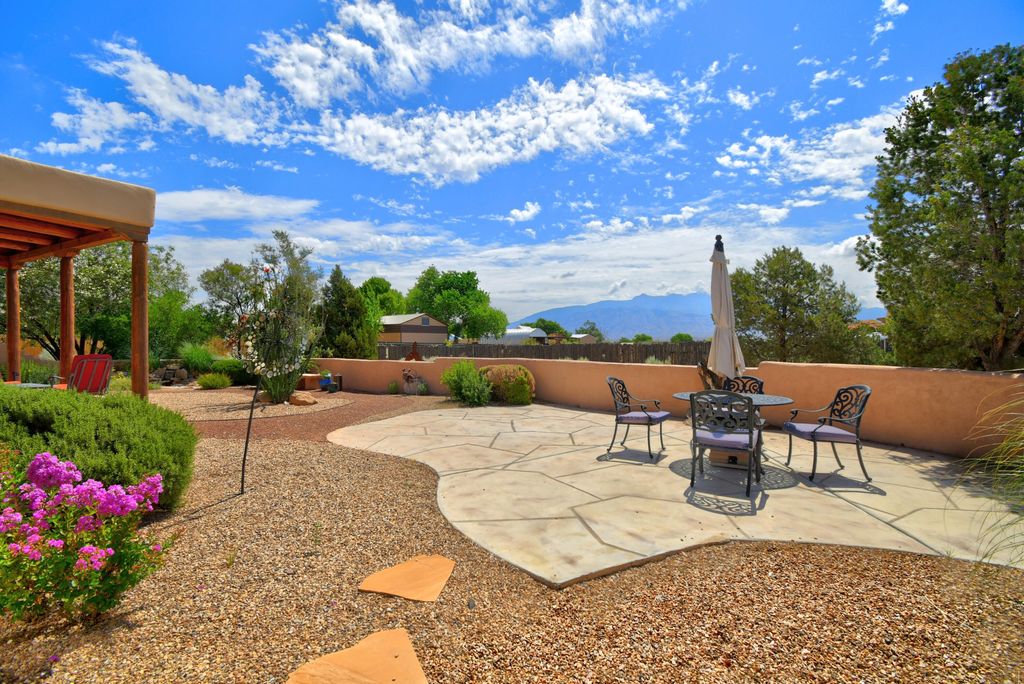 156 TIERRA ENCANTADA, Corrales, NM 87048