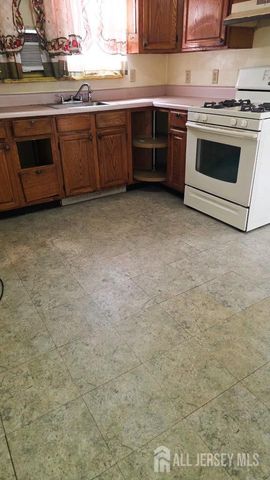 234 Old Road, Sewaren, NJ 07077