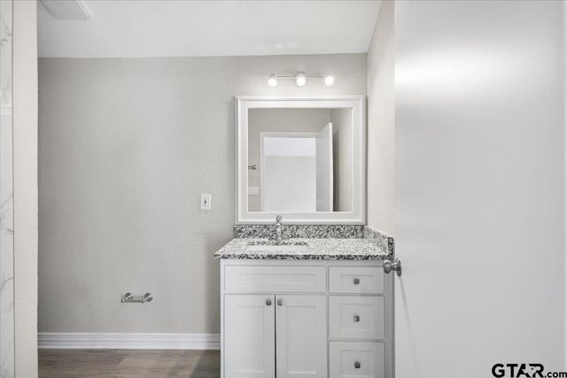 1010 N Grand, Tyler, TX 75702