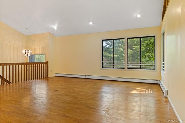 2 Mountain View Court, Pomona, NY 10970