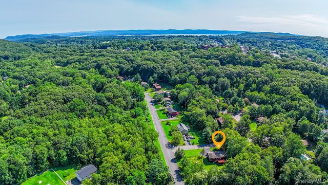 2 Mountain View Court, Pomona, NY 10970