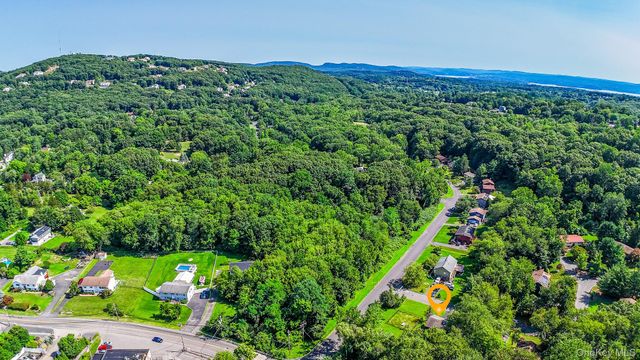 2 Mountain View Court, Pomona, NY 10970