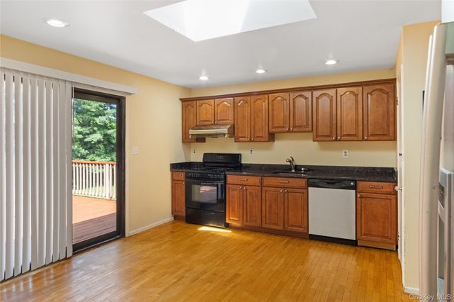 2 Mountain View Court, Pomona, NY 10970